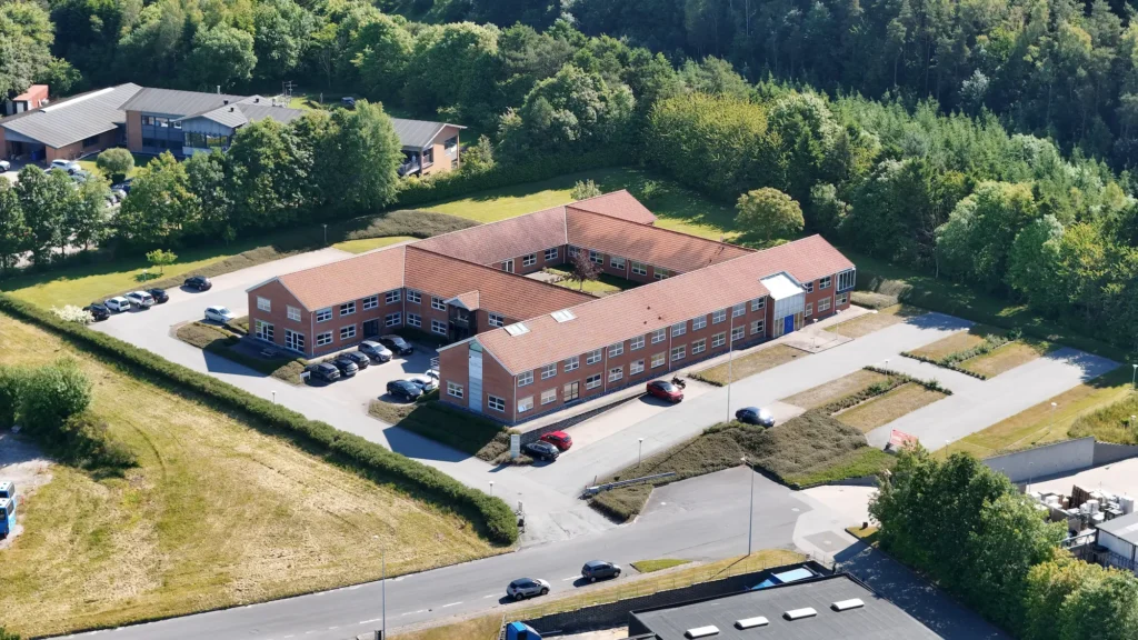 Samsøvej 33, 8382 Hinnerup, erhvervsejendom